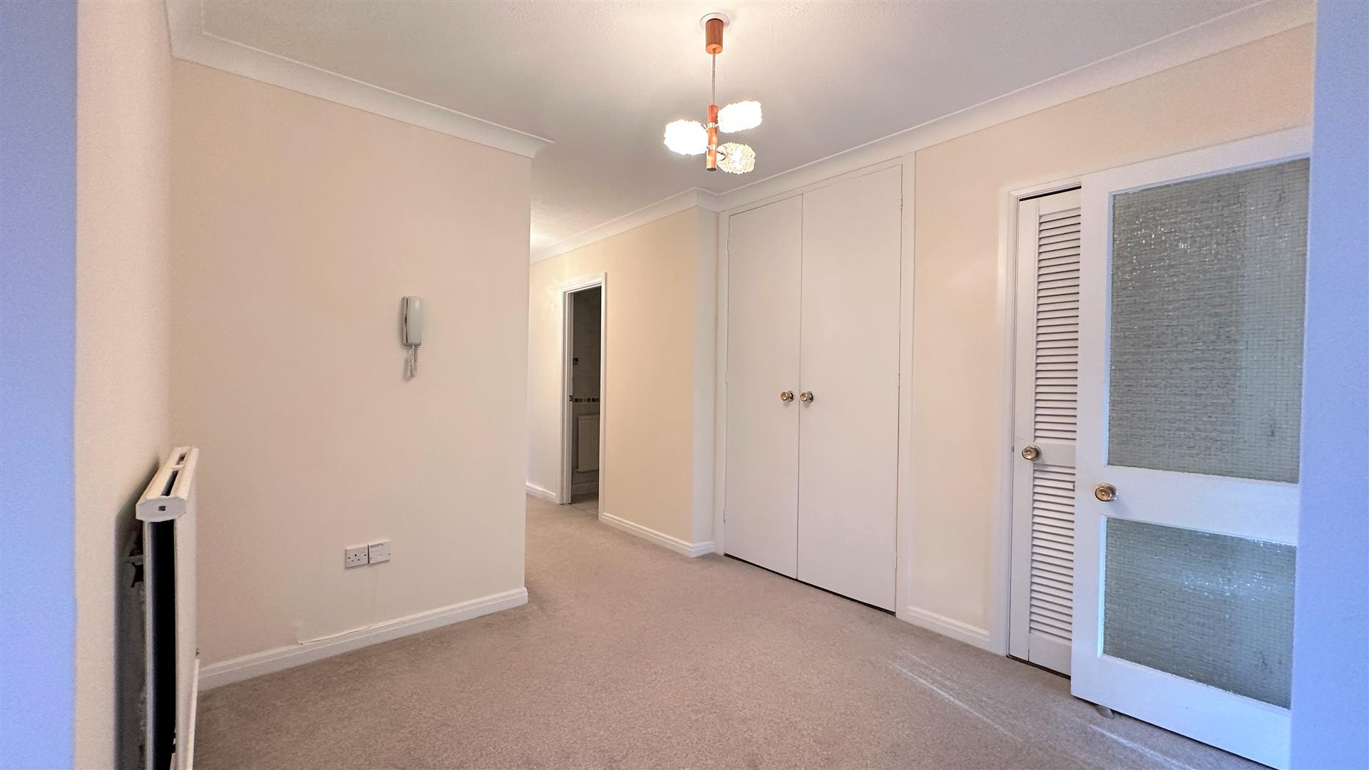 2 Bedroom Apartment Fourth Floor Western Road, Canford Cliffs, Poole